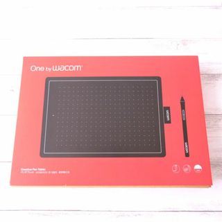 ワコム(Wacom)のワコム ペンタブ Mサイズ 板タブ RED(PC周辺機器)