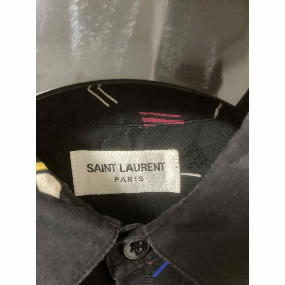 Saint Laurent(サンローラン)のサンローラン　シルク　シャツ　総柄　美品　長袖 メンズのトップス(シャツ)の商品写真