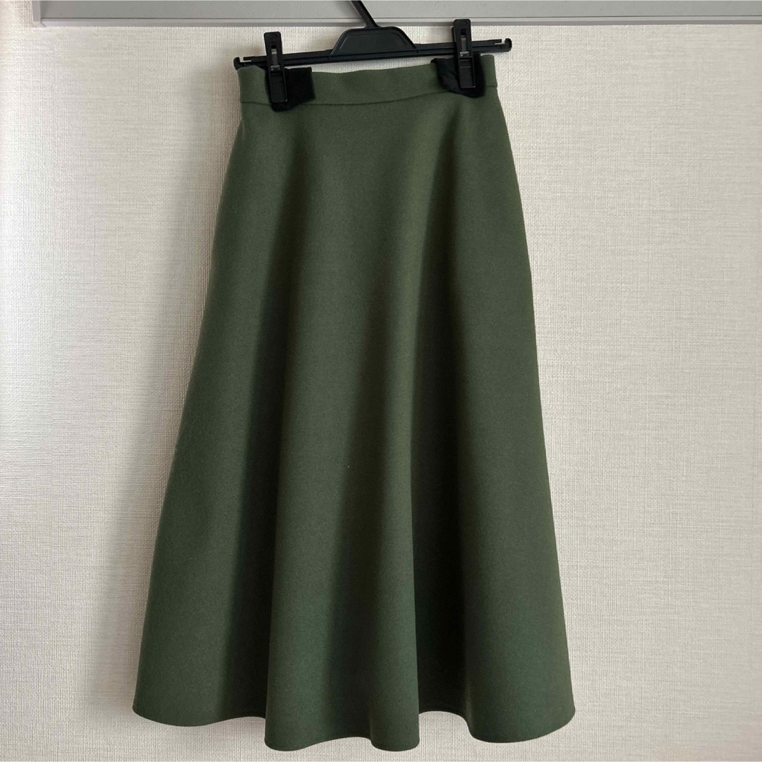 VICKY(ビッキー)のビッキー　フレアロングスカート　グリーン レディースのスカート(ロングスカート)の商品写真