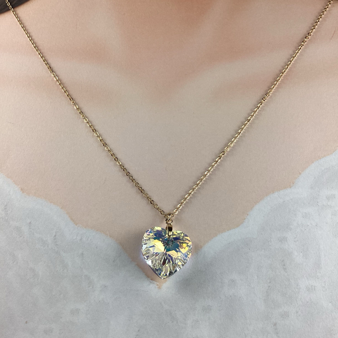 Swarovski 18mmダイヤカットペンダント〜クリスタルオーロラ ハンドメイドのアクセサリー(ネックレス)の商品写真