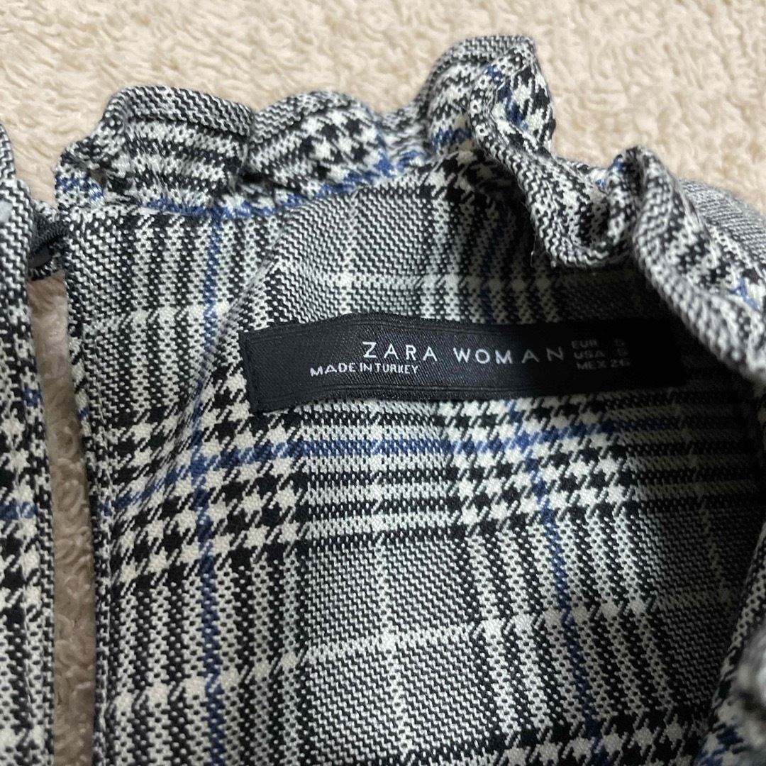 ZARA(ザラ)のZARA トップス　ノースリーブ レディースのトップス(カットソー(半袖/袖なし))の商品写真