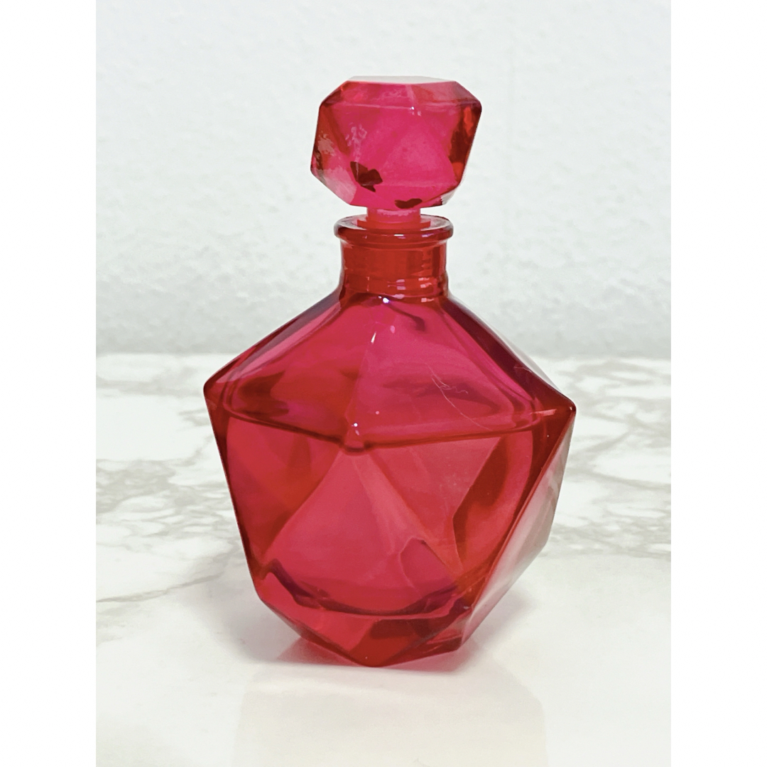 SHISEIDO (資生堂)(シセイドウ)のレア　美品　資生堂　ローズルージュ　パルファム　32ml 香水　ローズ コスメ/美容の香水(香水(女性用))の商品写真