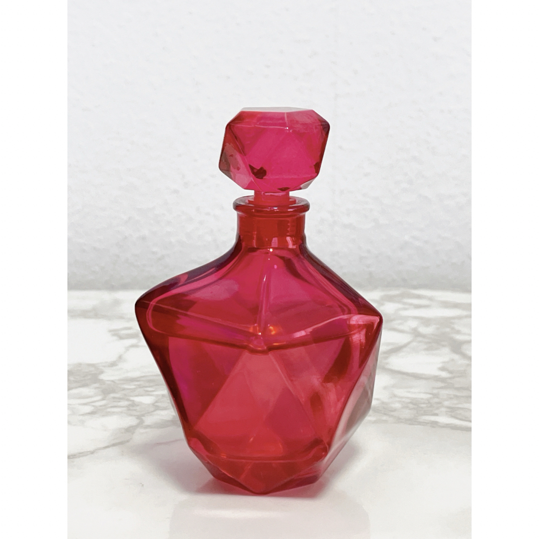 SHISEIDO (資生堂)(シセイドウ)のレア　美品　資生堂　ローズルージュ　パルファム　32ml 香水　ローズ コスメ/美容の香水(香水(女性用))の商品写真