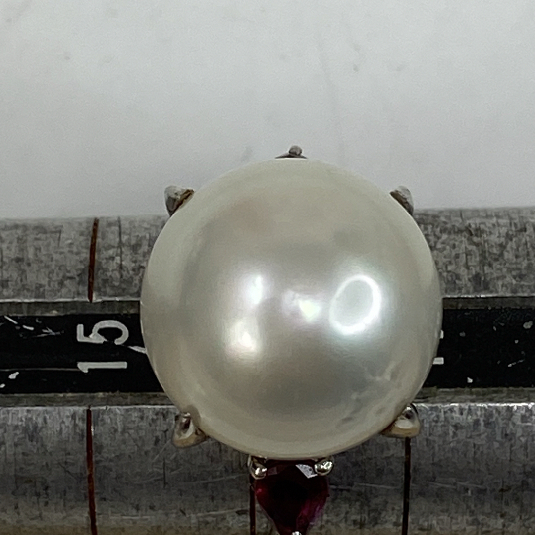 pt900 南洋真珠　14.4ミリ　天然ルビー入り　プラチナリング　サイズ16号 レディースのアクセサリー(リング(指輪))の商品写真