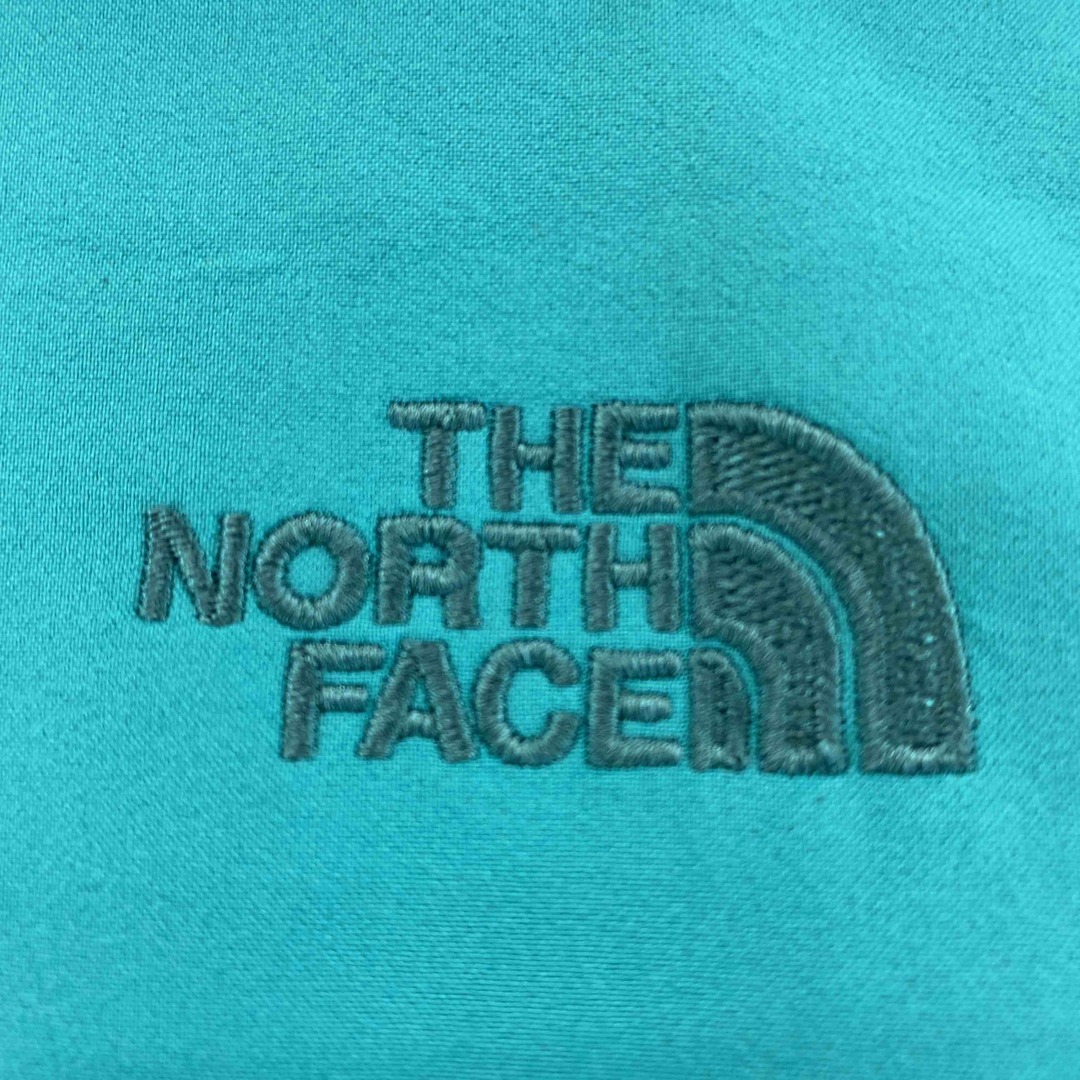 THE NORTH FACE(ザノースフェイス)のTHE NORTH FACE レディース ザノースフェイス ブルゾン ジャケット マウンテンパーカー エメグリーン　フード　裏フリース　ドローストリング レディースのジャケット/アウター(ブルゾン)の商品写真