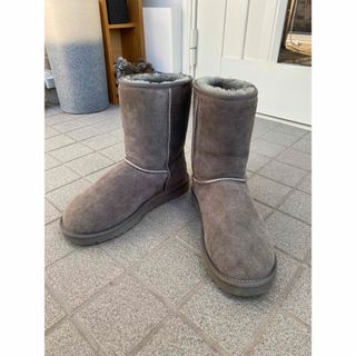 アグ(UGG)のUGG ムートンブーツ(ブーツ)