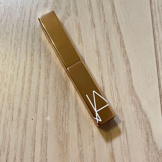 ナーズ(NARS)のアフターグローセンシュアルシャインリップスティック　777(口紅)