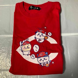 ちいかわ　カープ　Tシャツ(キャラクターグッズ)