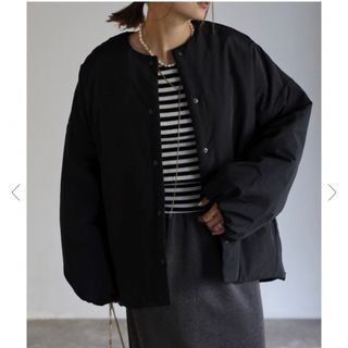 ザラ(ZARA)のBONJOUR SAGAN  サイドジップナイロンコート(ノーカラージャケット)