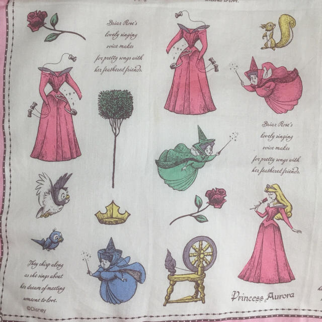Disney(ディズニー)の☆ディズニープリンセス  オーロラ姫ハンカチ☆ 未使用新品 レディースのファッション小物(ハンカチ)の商品写真