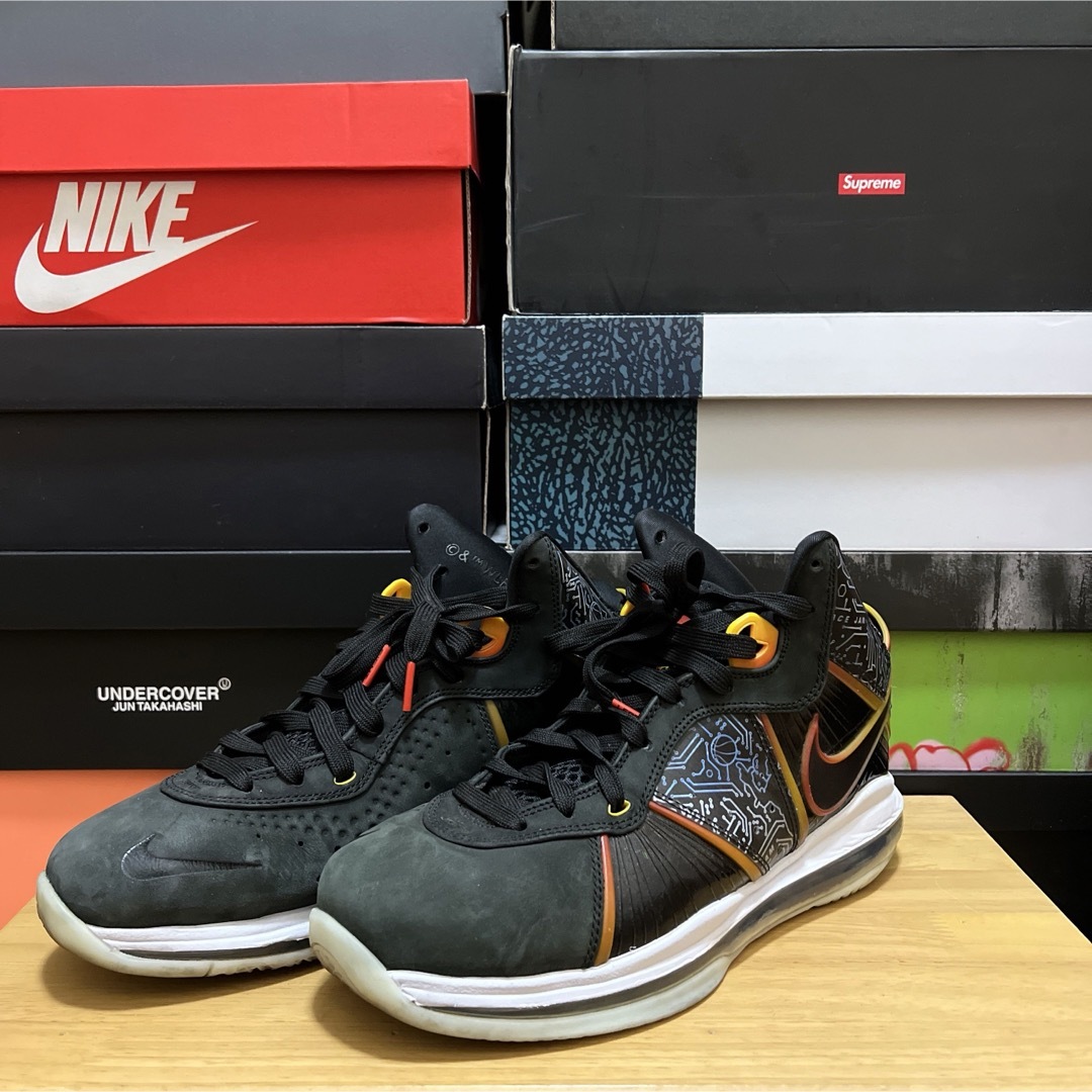 REVLON(レブロン)のNIKE LEBRON 8 QS SPACE PLAYERS メンズの靴/シューズ(スニーカー)の商品写真