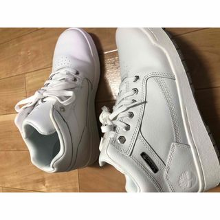 Timberland(ブーツ ・ ホワイト/白色系)のフリマアイテム一覧 Timberland(ブーツ ・ ホワイト/白色系)のフリマアイテム一覧
