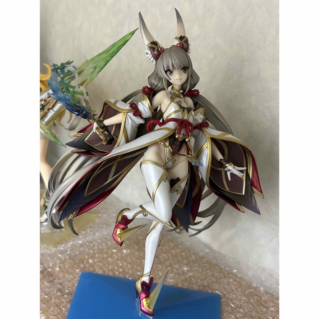 任天堂 - ゼノブレイド2 ホムラ ヒカリ ニア 1/7スケール 任天堂 - ゼノブレイド2 ホムラ ヒカリ ニア 1/7スケール