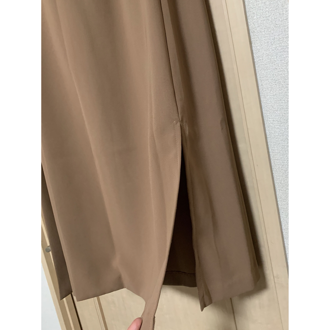 Ameri VINTAGE(アメリヴィンテージ)の美品 AMERI UNUSUAL BUCKLE PLEATS SKIRT レディースのスカート(ロングスカート)の商品写真