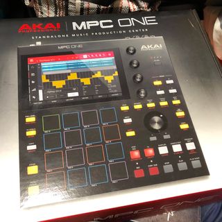 AKAI MPC ONE の箱(その他)