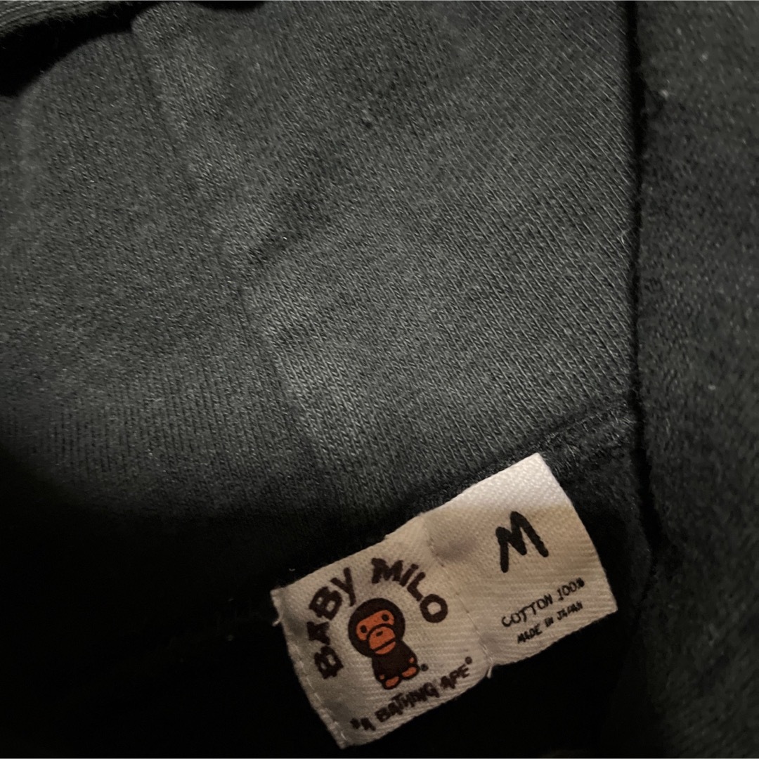 A BATHING APE(アベイシングエイプ)のAPE BAPE KAWS BABY MILO パーカー　スウェット　M 黒 メンズのトップス(パーカー)の商品写真