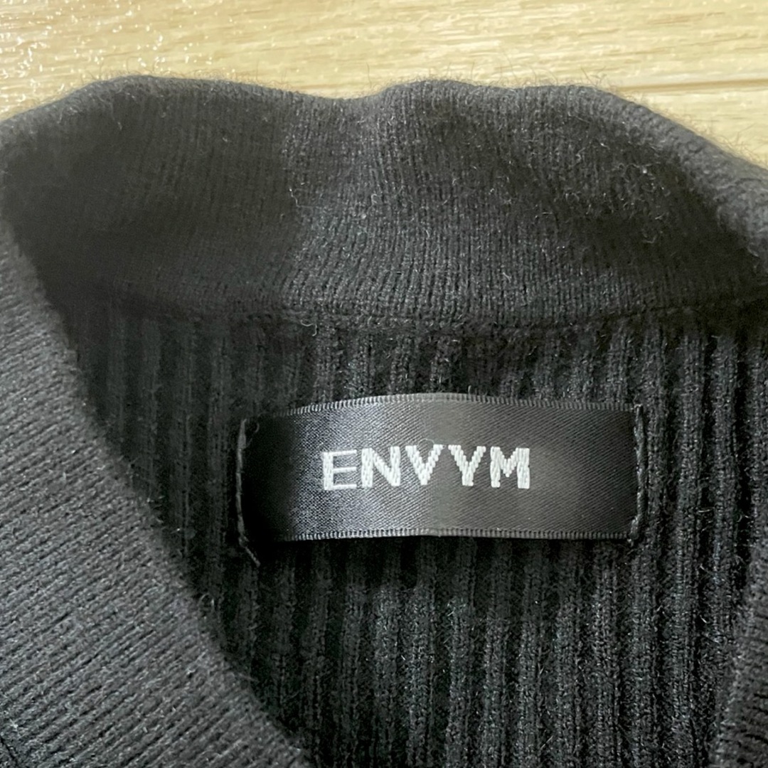 ENVYM(アンビー)のENVYM アンビー 胸オープンニット ブラック 未使用 レディースのトップス(ニット/セーター)の商品写真