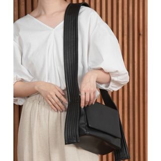 ラウジー(lawgy)のlawgy / stitch design useful bag(ショルダーバッグ)