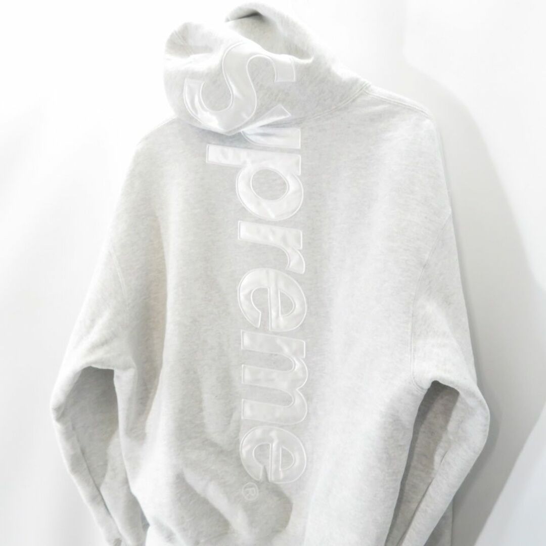 Supreme(シュプリーム)のSupreme 22aw Satin Applique Hooded Sweatshirt メンズのトップス(パーカー)の商品写真