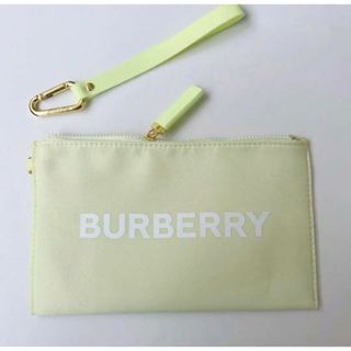 バーバリー(BURBERRY)の新品バーバリー　ノベルティ　ポーチ　　カラビナ持ち手付き　(ポーチ)