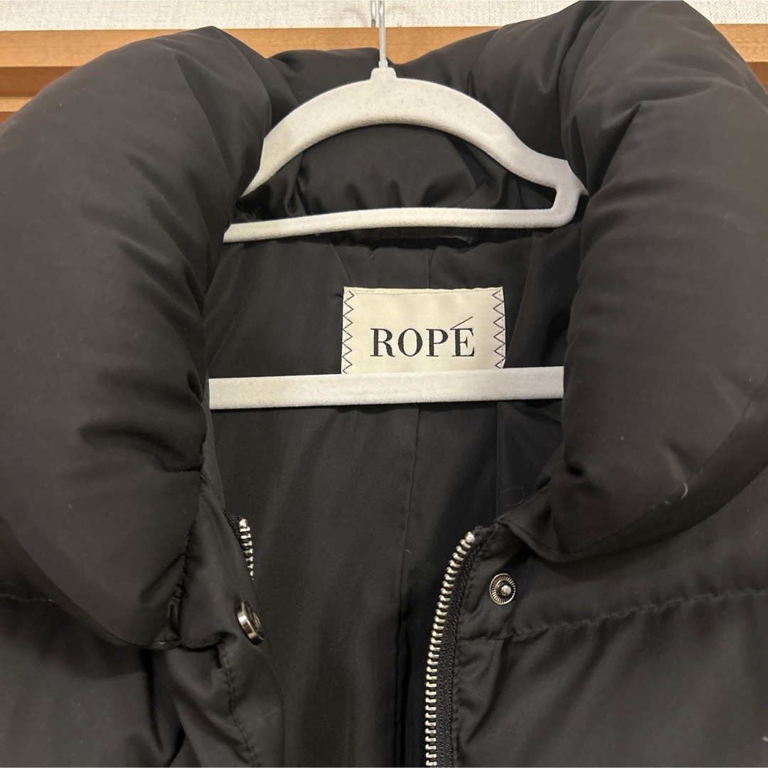 ROPE’(ロペ)のrope ブラックダウンコート レディースのジャケット/アウター(ダウンコート)の商品写真