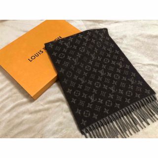 ルイヴィトン(LOUIS VUITTON)の【美品】LOUIS VUITTON マフラー・モノグラム グラディエント(マフラー)