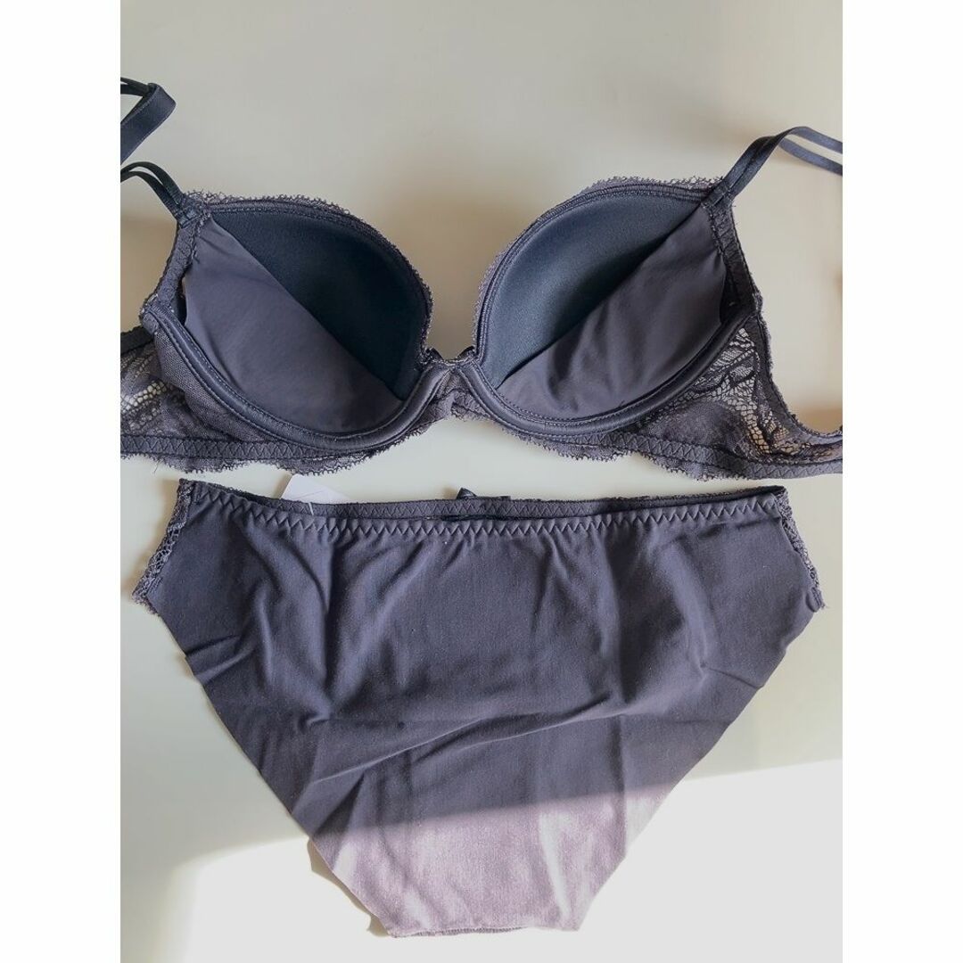 Simone Perele(シモーヌペレール)のD65+S☆Simone Perele　EDEN　シモーヌ ペレール　セット レディースの下着/アンダーウェア(ブラ&ショーツセット)の商品写真