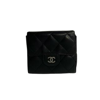 シャネル(CHANEL)の極 美品 シール有 11番台 CHANEL シャネル マトラッセ ラムスキン レザー 本革 二つ折り 財布 ミニ ウォレット ブラック 黒 17893(財布)