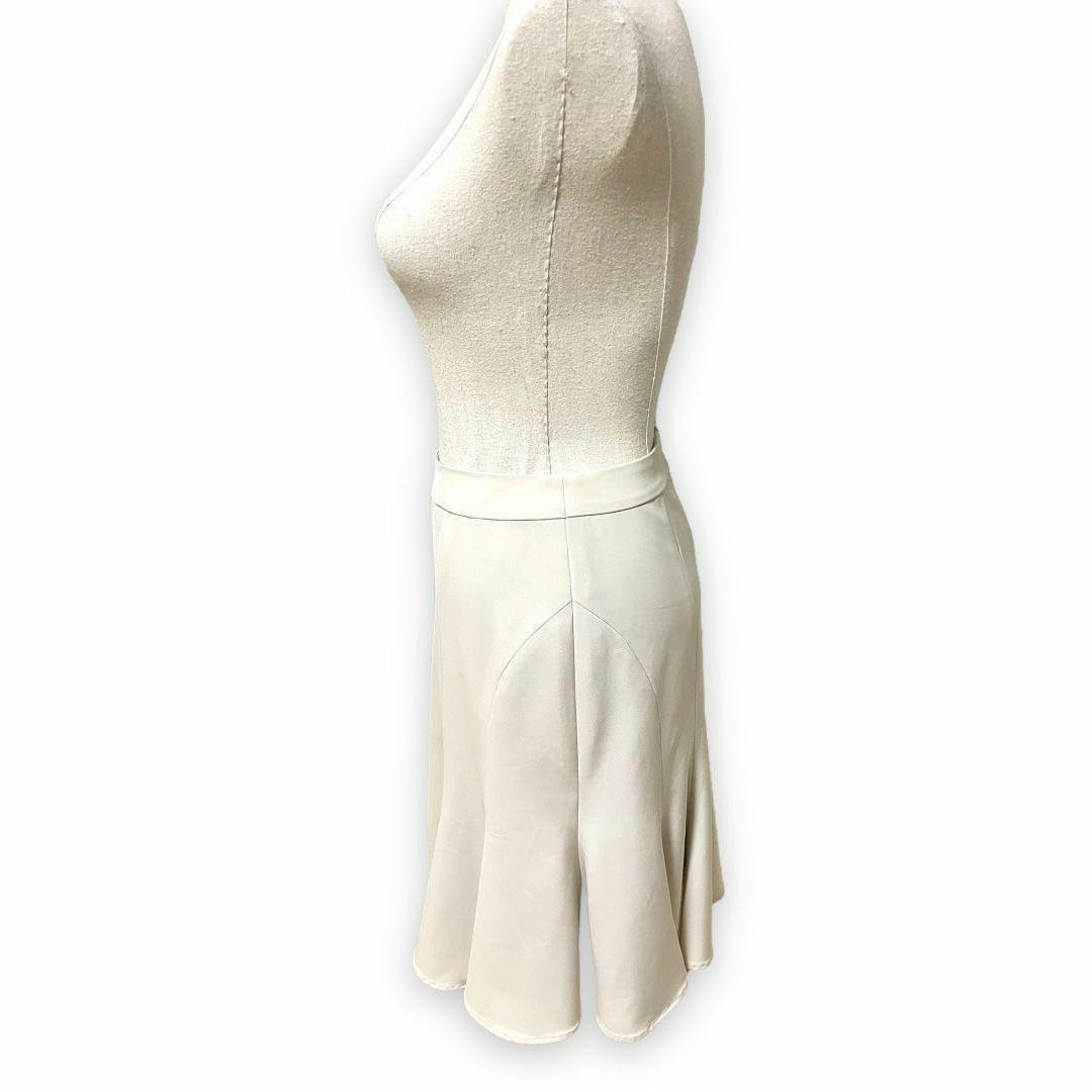 VICKY(ビッキー)の【大人気デザイン◎】VICKY マーメイドスカート　1 アイボリー　フレア レディースのスカート(ひざ丈スカート)の商品写真