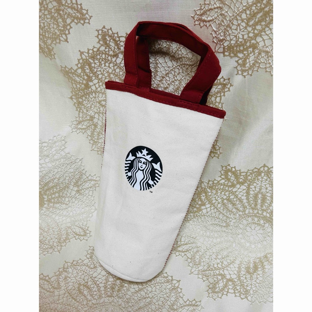 Starbucks(スターバックス)のき〜きゅ〜さま専用！台湾　スターバックス　ドリンクバッグ　赤　ハート レディースのバッグ(トートバッグ)の商品写真