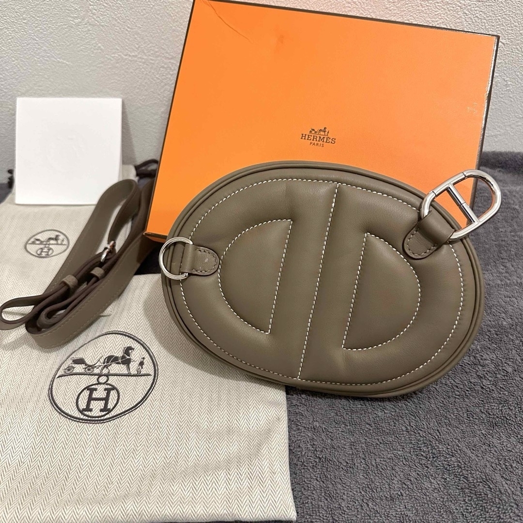 Hermes(エルメス)の美品　HERMES インザループ　 ショルダーバッグ レディースのバッグ(ショルダーバッグ)の商品写真