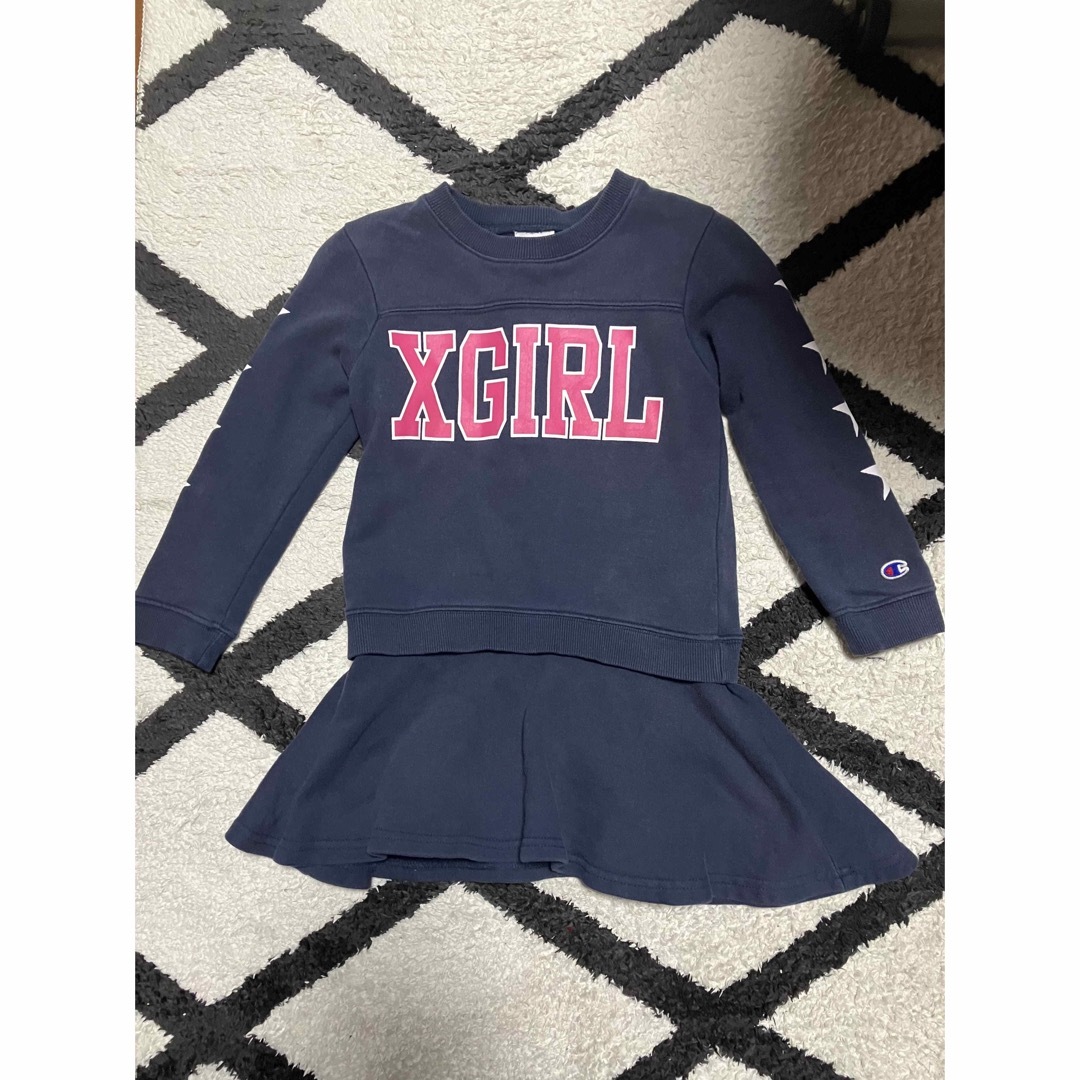 Champion(チャンピオン)のチャンピオンワンピース（x-girlコラボ） キッズ/ベビー/マタニティのキッズ服女の子用(90cm~)(ワンピース)の商品写真