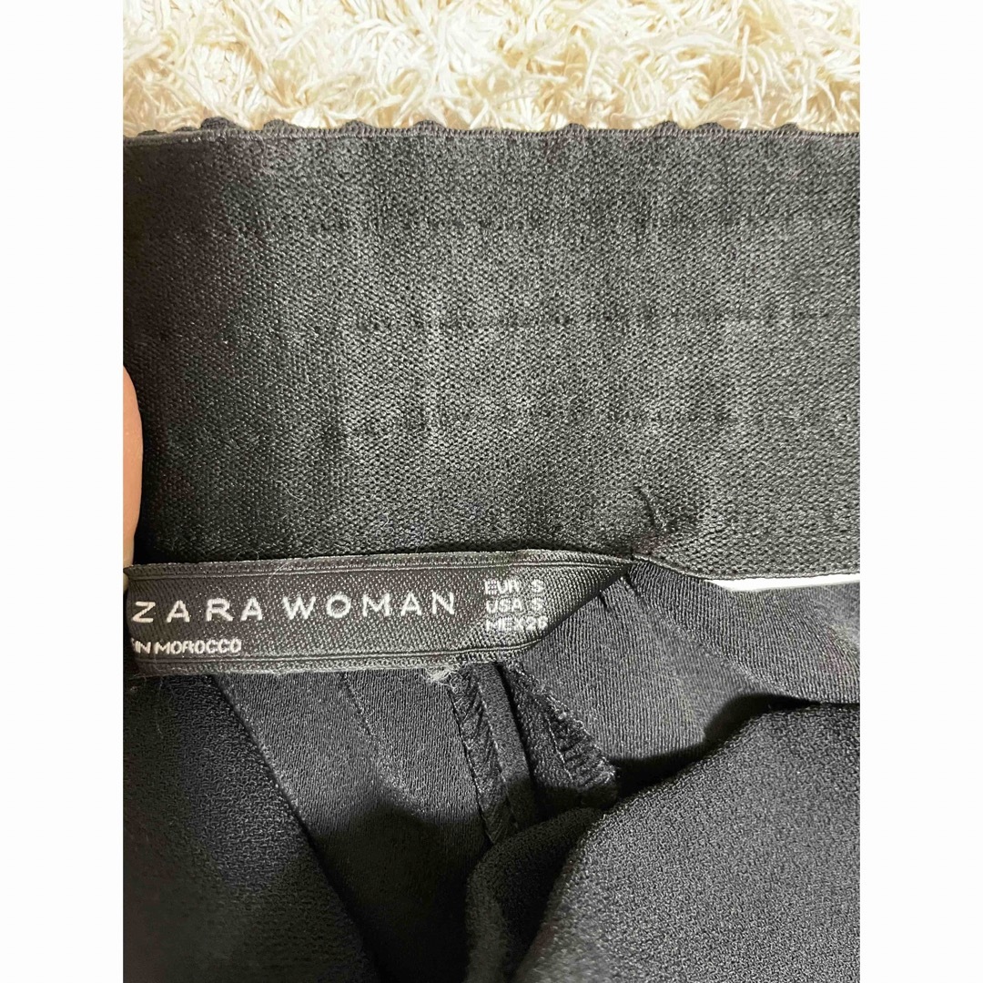 ZARA(ザラ)のZARA レディース　パンツ レディースのパンツ(クロップドパンツ)の商品写真