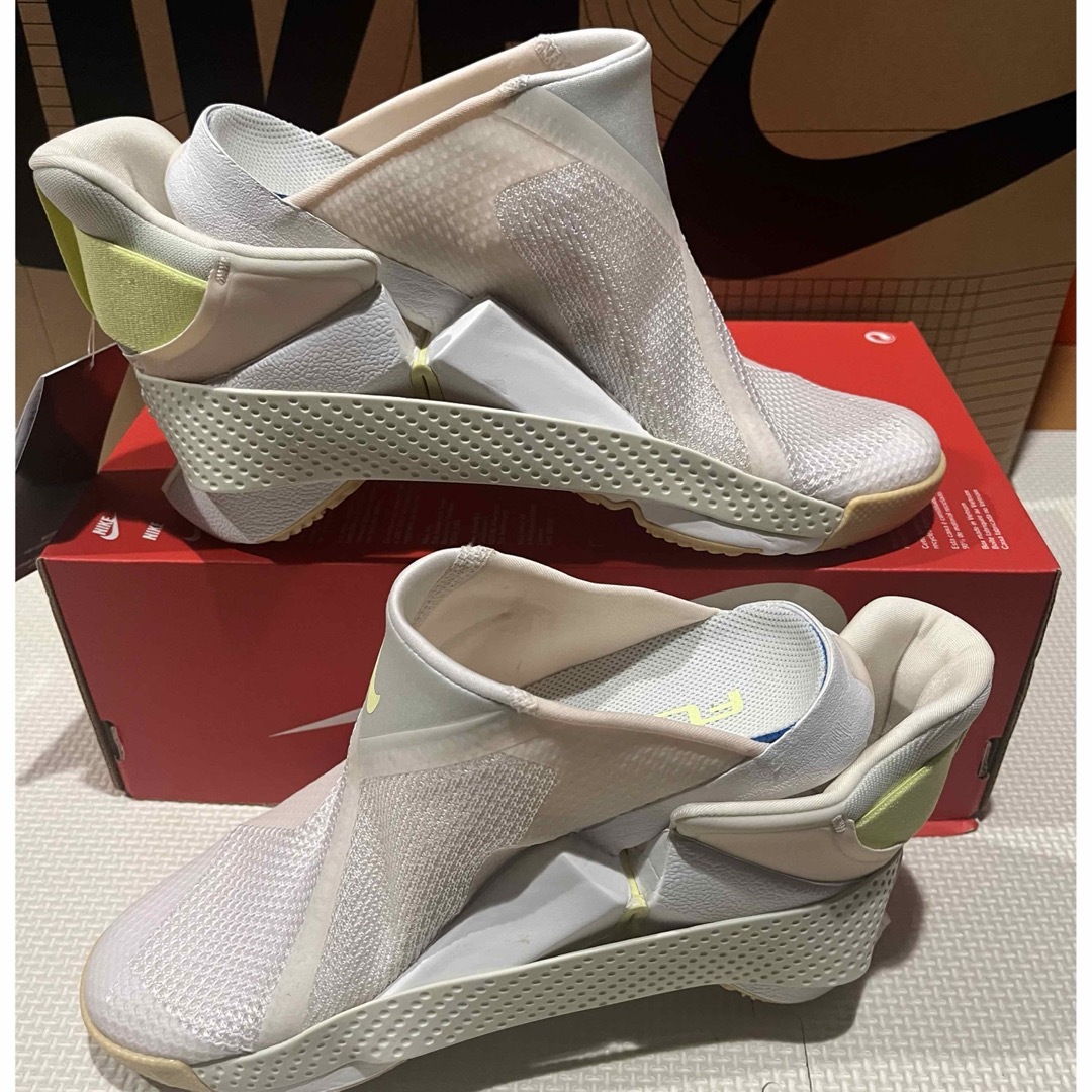 NIKE(ナイキ)のナイキ　ゴーフライイーズ レディースの靴/シューズ(スニーカー)の商品写真