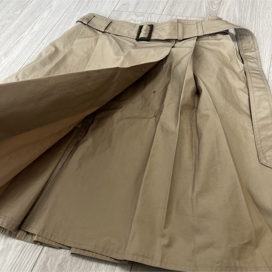 MOGA(モガ)の訳あり　MOGA モガ　日本製　プリーツスカート レディースのスカート(ひざ丈スカート)の商品写真
