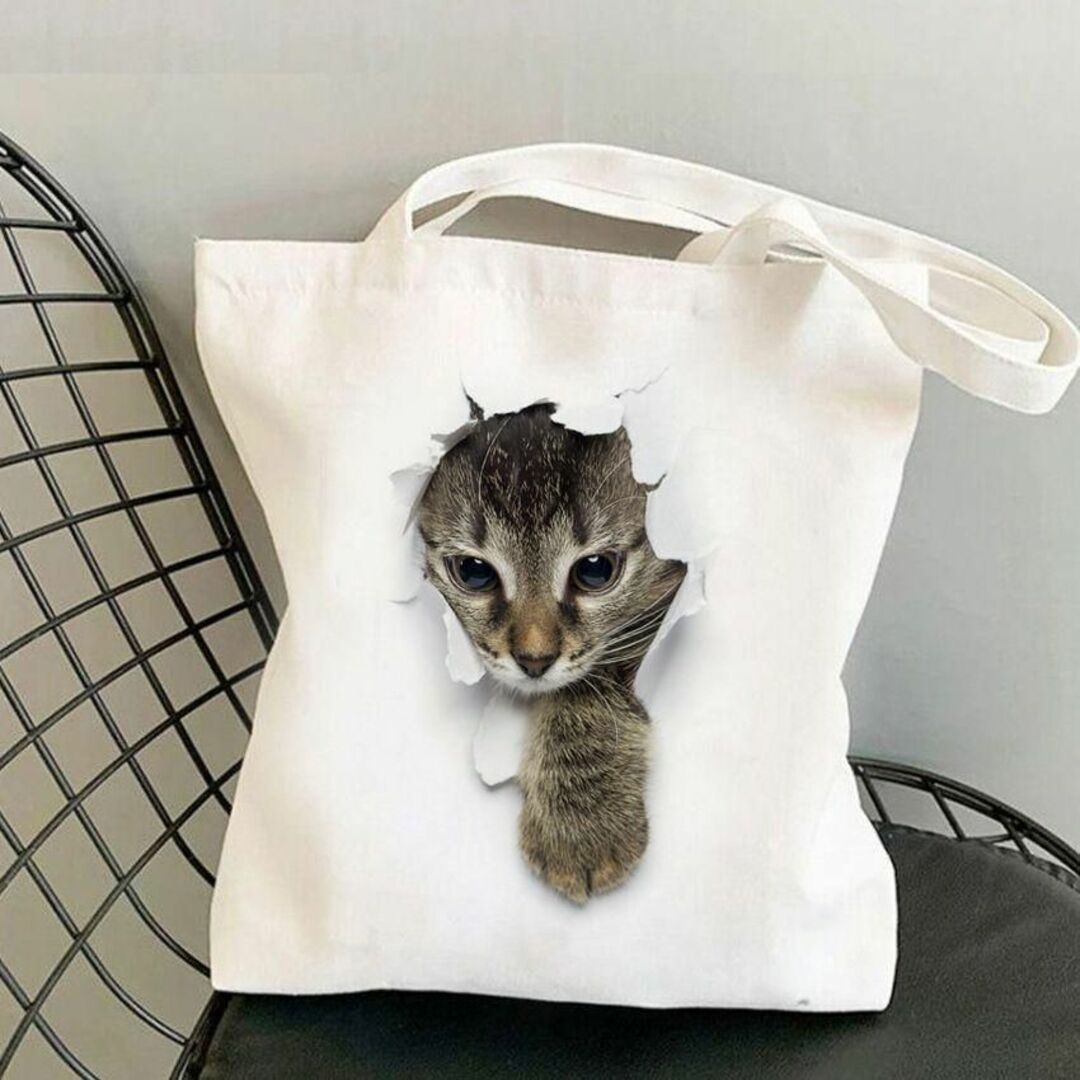 キャンバスバッグ　トートバッグ　猫　　白　エコバッグ レディースのバッグ(トートバッグ)の商品写真