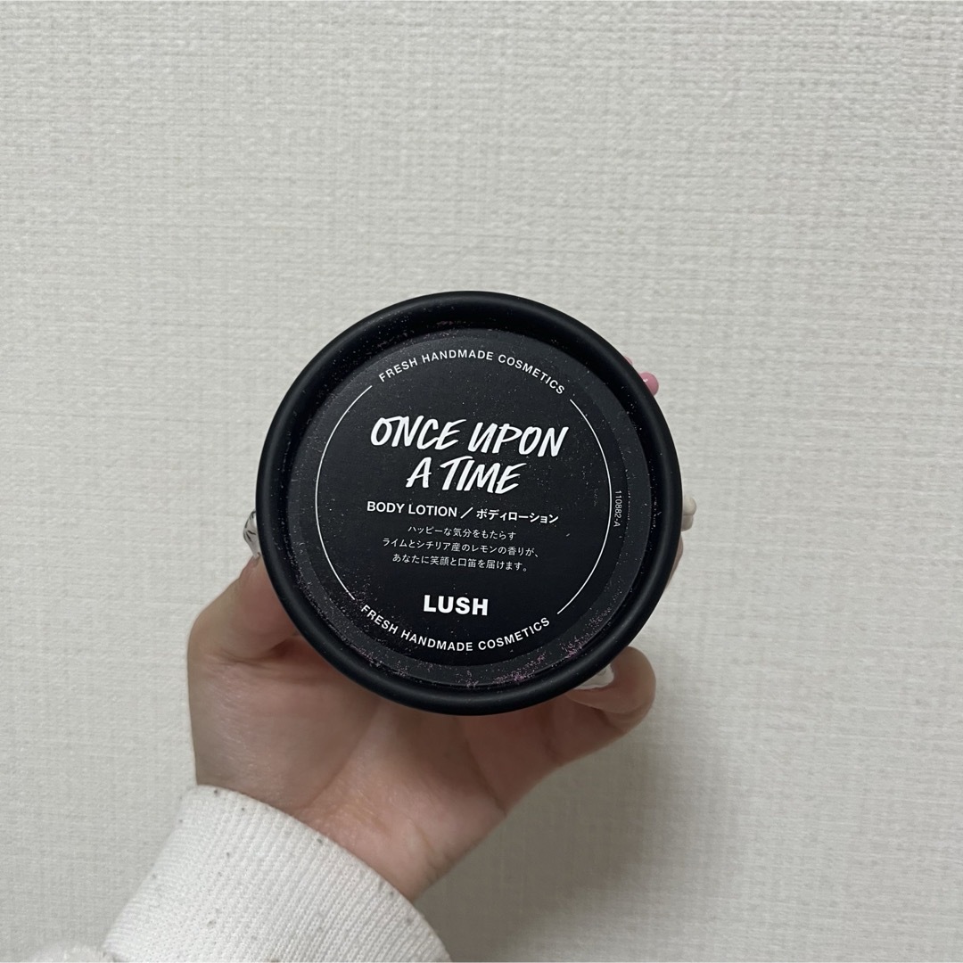 LUSH(ラッシュ)のワンスアポンアタイム ボディクリーム LUSH コスメ/美容のボディケア(ボディクリーム)の商品写真