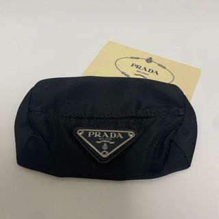 プラダ(PRADA)のプラダ ポケットティッシュケース ナイロン 三角ロゴ ブラック(ボディバッグ/ウエストポーチ)