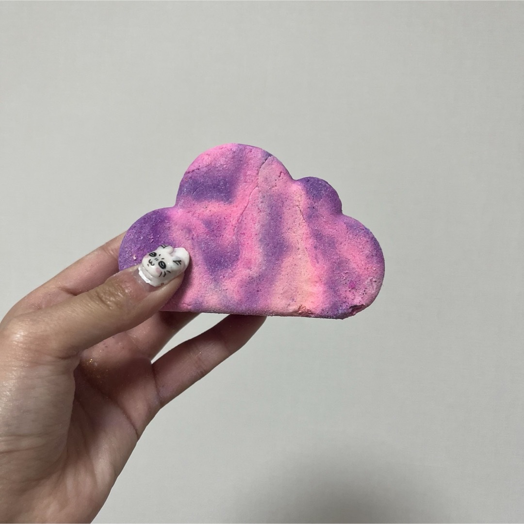 LUSH(ラッシュ)の専用 コスメ/美容のボディケア(入浴剤/バスソルト)の商品写真