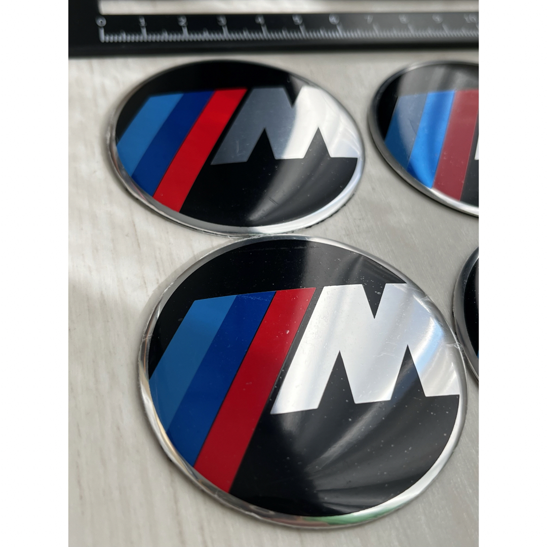 BMW(ビーエムダブリュー)のBMW M ホイールセンターキャップ　カバー 自動車/バイクの自動車(ホイール)の商品写真