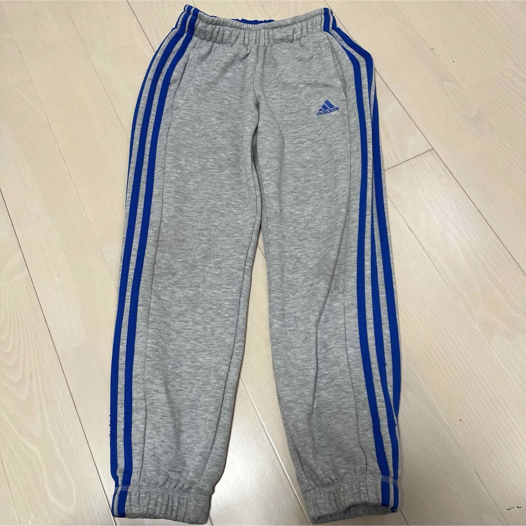 adidas(アディダス)のadidas 　裏起毛　パーカー　スウェットセット キッズ/ベビー/マタニティのキッズ服男の子用(90cm~)(ニット)の商品写真