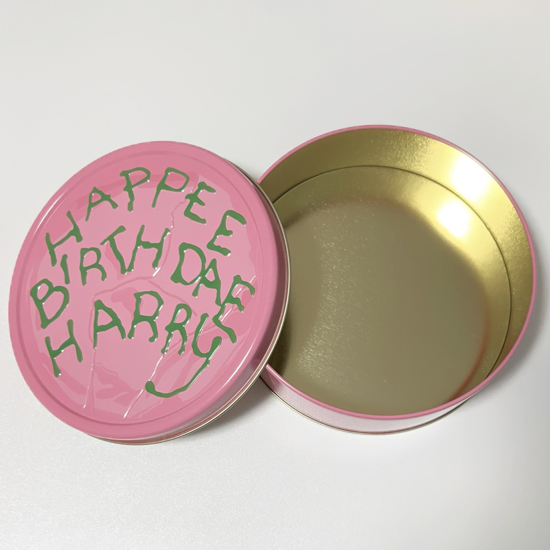 ハリーポッター　缶　中身なし　ケーキ　誕生日おめでとう　ハッピーバースデー エンタメ/ホビーのエンタメ その他(その他)の商品写真