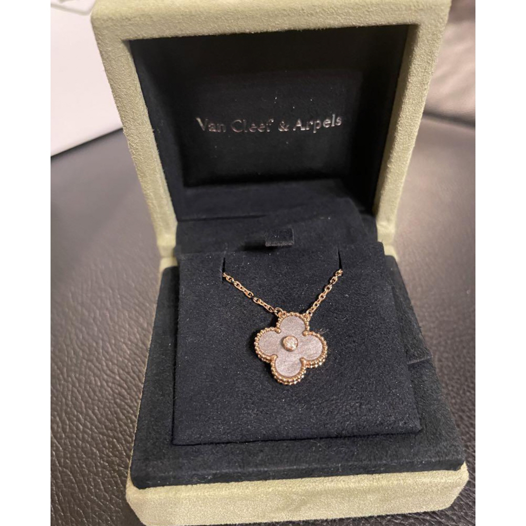 Van Cleef & Arpels - ヴァンクリーフアーペル アルハンブラ Van Cleef & Arpels - ヴァンクリーフアーペル アルハンブラ