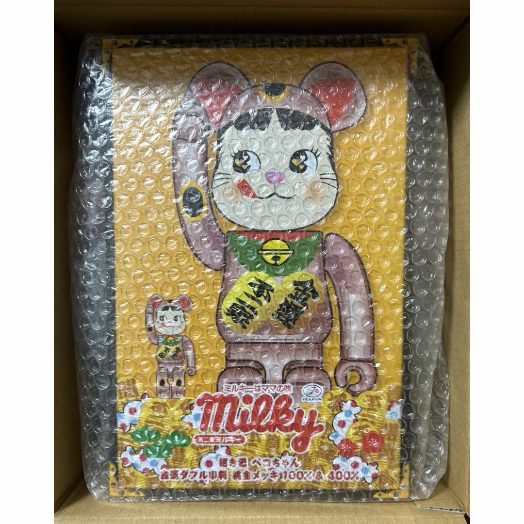 BE@RBRICK 招き猫ペコちゃん金運ダブル小判桃金メッキ100%&400% BE@RBRICK 招き猫ペコちゃん金運ダブル小判桃金メッキ100%&400%