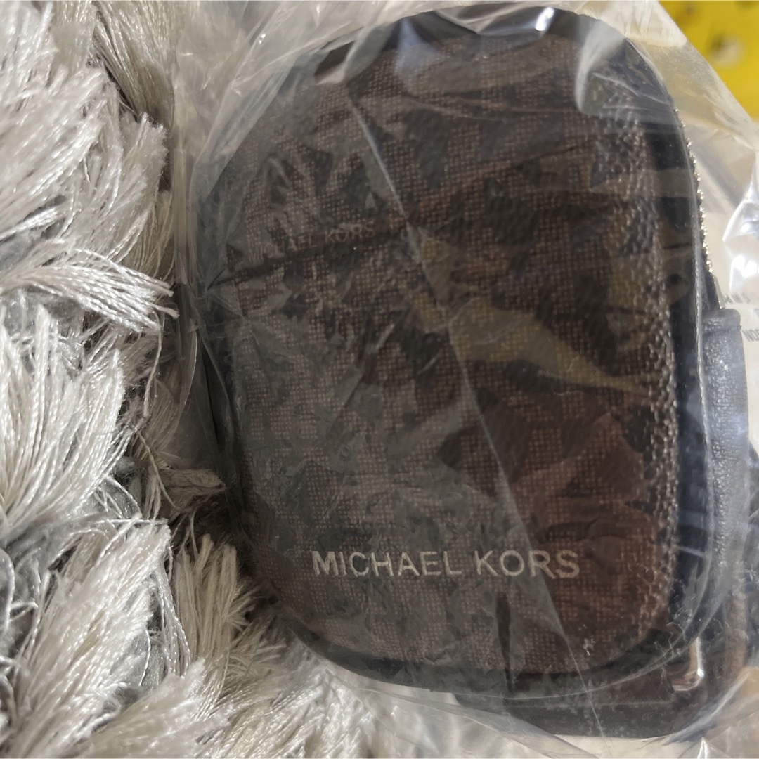 Michael Kors(マイケルコース)の【新品未使用】MICHAEL KORS カメラバッグ ウィズ ポーチ レディースのファッション小物(その他)の商品写真