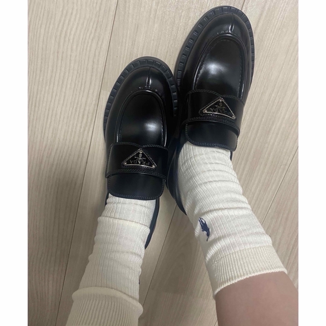 【すぐ発送】RFID搭載 PRADA ローファー　靴　シューズ　プラダ レディースの靴/シューズ(ローファー/革靴)の商品写真