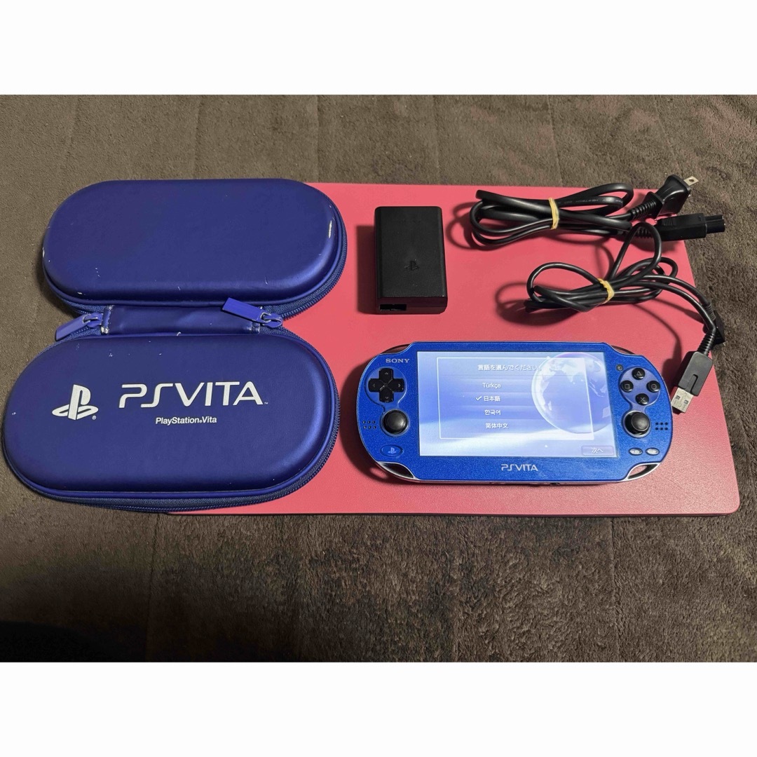 PlayStation Vita(プレイステーションヴィータ)のvita   サファイアブルー　1番 エンタメ/ホビーのゲームソフト/ゲーム機本体(携帯用ゲーム機本体)の商品写真