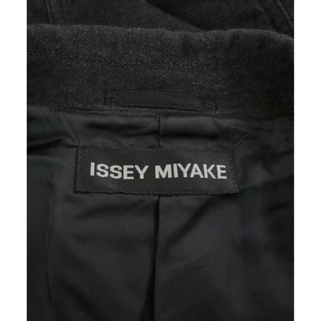 ISSEY MIYAKE(イッセイミヤケ)のISSEY MIYAKE イッセイミヤケ カジュアルジャケット 2(M位) 黒 【古着】【中古】 メンズのジャケット/アウター(テーラードジャケット)の商品写真