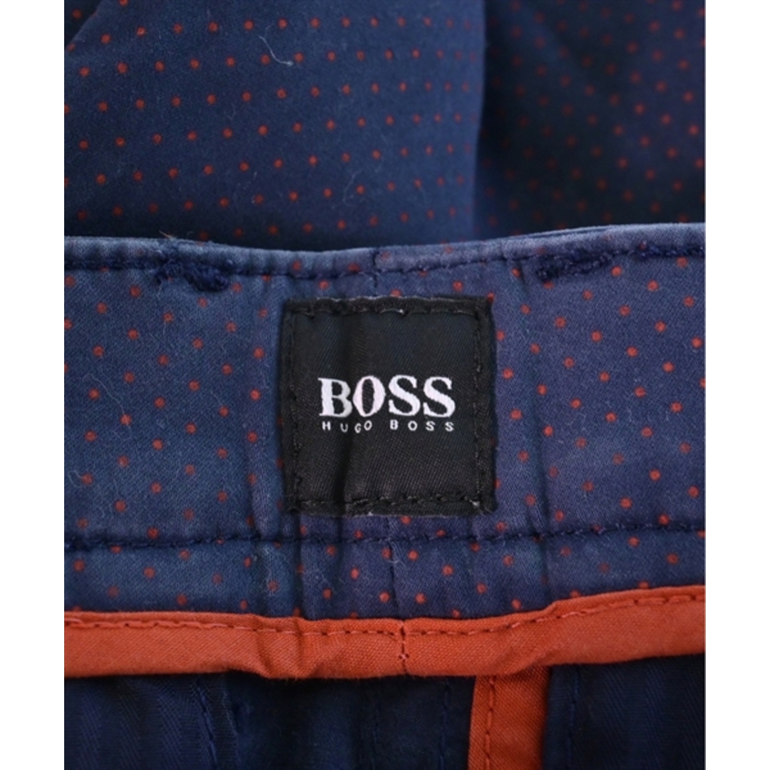 HUGO BOSS(ヒューゴボス)のHUGO BOSS ショートパンツ 50(XL位) 紺x赤(ドット) 【古着】【中古】 メンズのパンツ(ショートパンツ)の商品写真