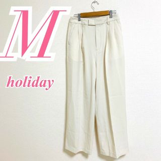 ホリデイ(holiday)のホリデイ　ワイドパンツ　M　ホワイト　きれいめ　オフィスカジュアル　ポリ100%(カジュアルパンツ)